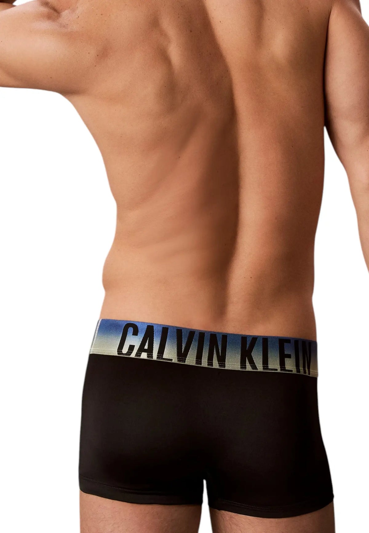 LV00NB4621 6M6 calvin klein