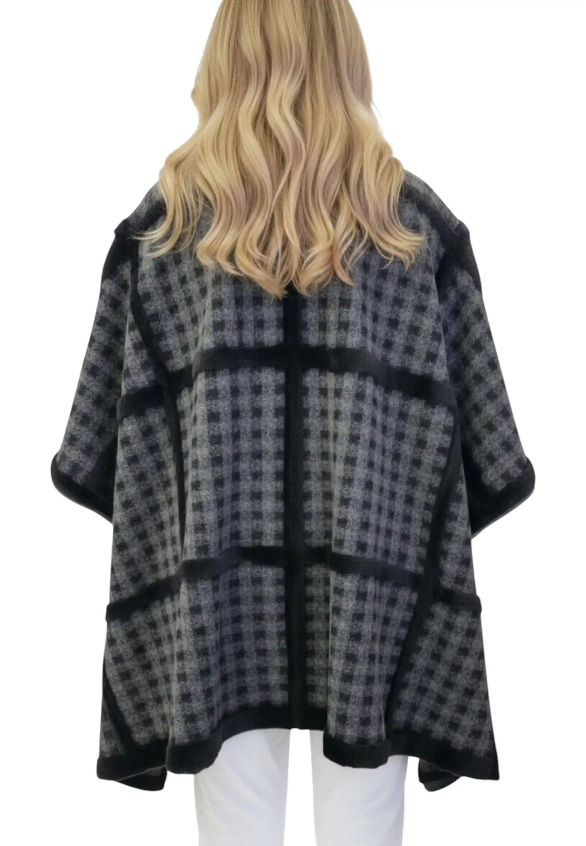 mantella in lana made in taly promo